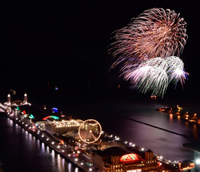 July 4th Fireworks at Navy Pier in Chicago