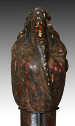 Djoku Kebe-kebe puppets depict a lizard atop the head