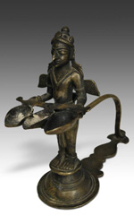 Oil lamp depicting Garuda