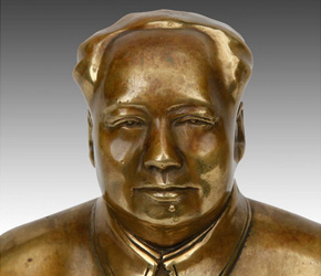 Bronze bust of Mao Zedong