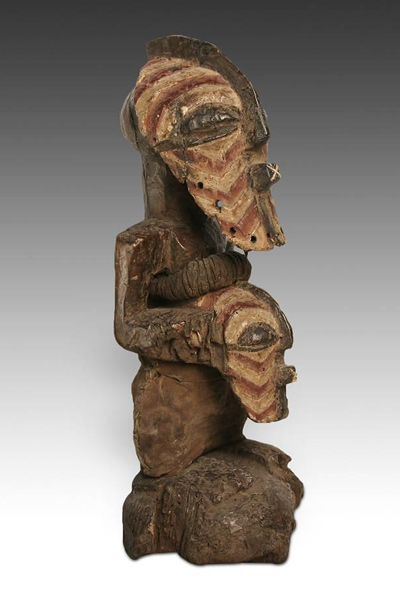 Power Figure (Nkisi Nkondi) - Early/mid–19th century - Vili Republic of the  Congo - Date: 1801-1875, Medium: Wood, metal, glass, fabric, fiber Stock  Photo - Alamy