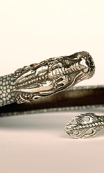 Dragon wrist wrap