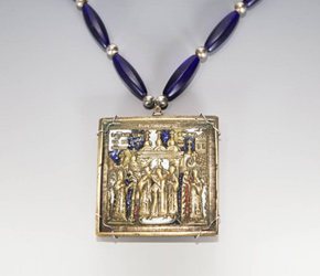 Russian Icon necklace depicting the 'Crowning of Christ'