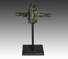 Bronze bracelet or armband of kneeling couple, Dogon people